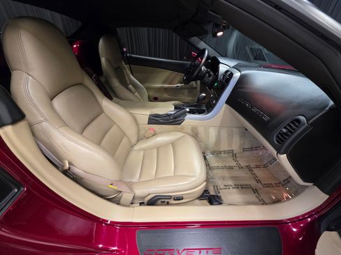 Used 2006 Chevrolet Corvette Convertible w/ Preferred Equipment Group RWD image 30