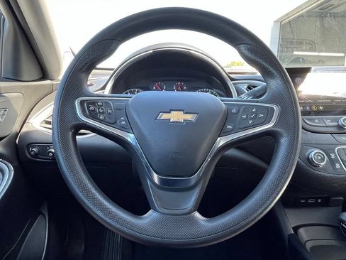 Used 2024 Chevrolet Malibu LS FWD image 11