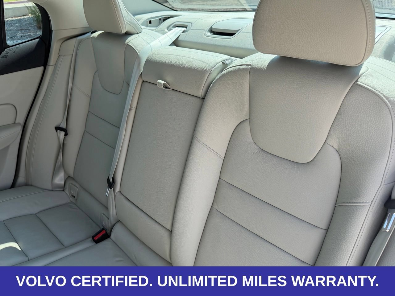 Certified 2024 Volvo S60 T8 Plus w/ Climate Package AWD/4WD image 37
