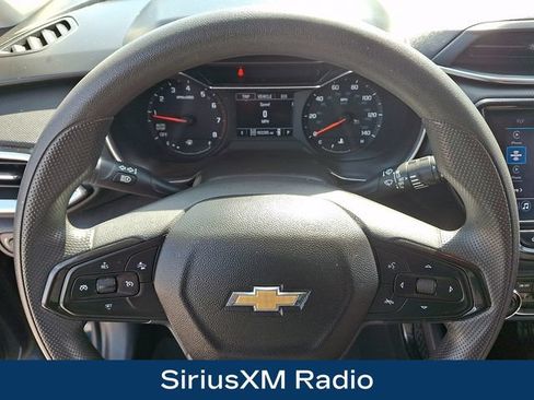 Used 2021 Chevrolet TrailBlazer LT w/ Convenience Package AWD/4WD image 4