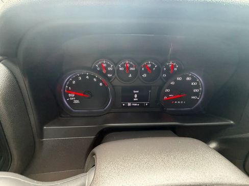 Used 2022 Chevrolet Silverado 1500 Custom Trail Boss w/ LPO, Dark Essentials Package AWD/4WD image 14