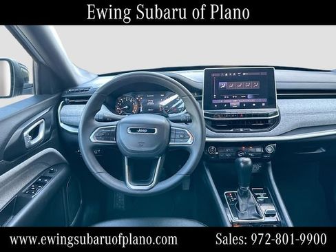 Used 2024 Jeep Compass Latitude AWD/4WD image 22