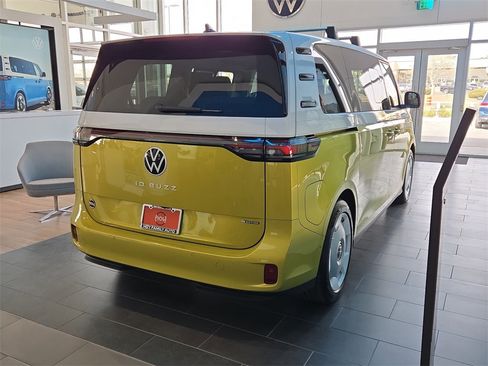 New 2025 Volkswagen ID. Buzz 1st Edition image 6