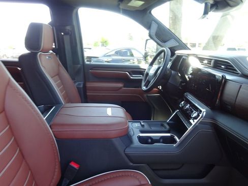 New 2026 GMC Sierra 2500 Denali Ultimate w/ Max Trailering Package AWD/4WD image 18