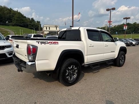 Used 2023 Toyota Tacoma TRD Off-Road AWD/4WD image 18