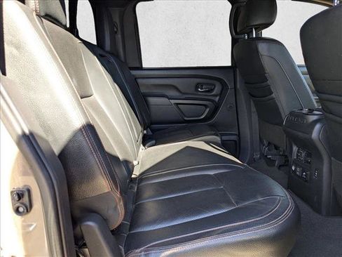 Used 2020 Nissan Titan PRO-4X w/ Pro-4x Convenience Package image 18