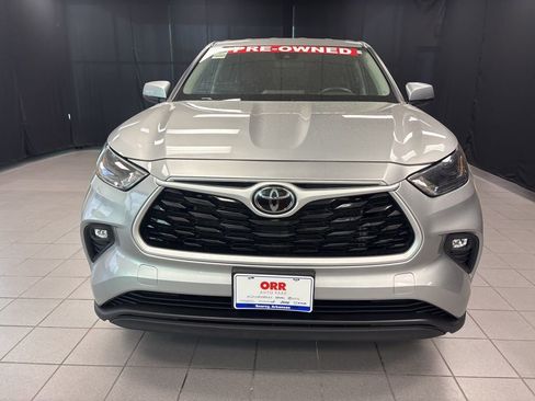 Used 2024 Toyota Highlander LE FWD image 10