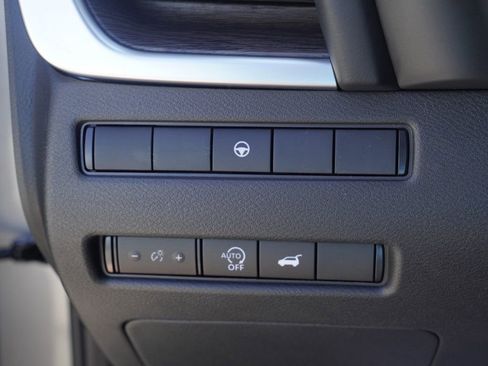 New 2026 Nissan Rogue Platinum AWD/4WD image 10