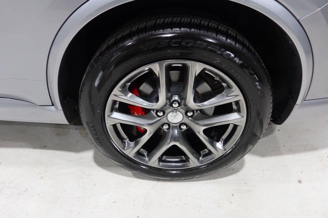 Used 2021 Dodge Durango SRT w/ Technology Group AWD/4WD image 37