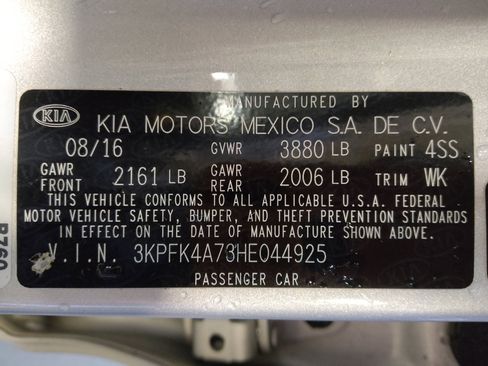 Used 2017 Kia Forte LX image 33