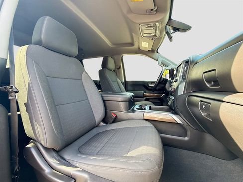 Used 2020 Chevrolet Silverado 1500 RST w/ All-Star Edition image 28