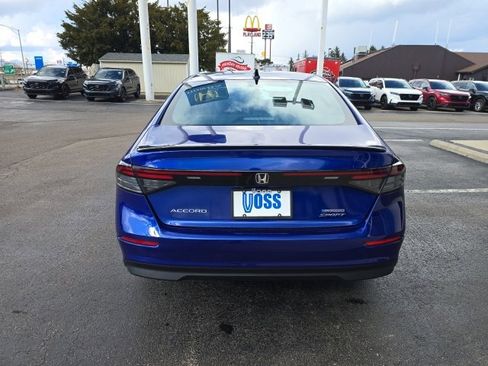Used 2025 Honda Accord Sport image 6