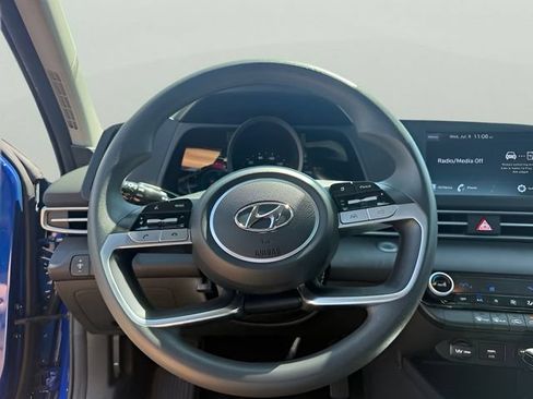 Used 2021 Hyundai Elantra SEL FWD image 15