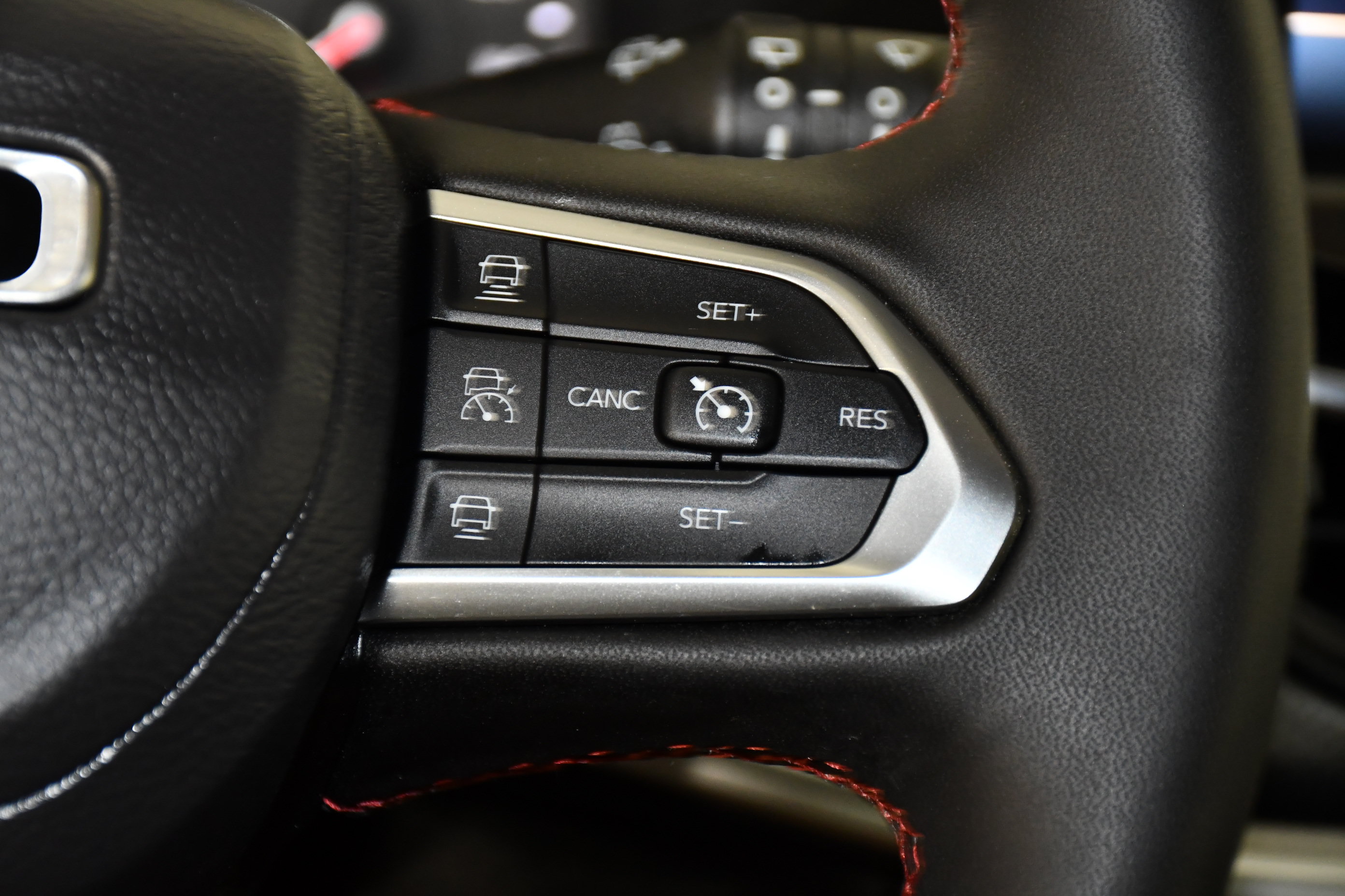 Used 2026 Jeep Compass Trailhawk AWD/4WD image 21