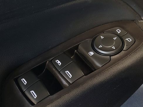 Used 2020 Chevrolet Equinox LT FWD image 27