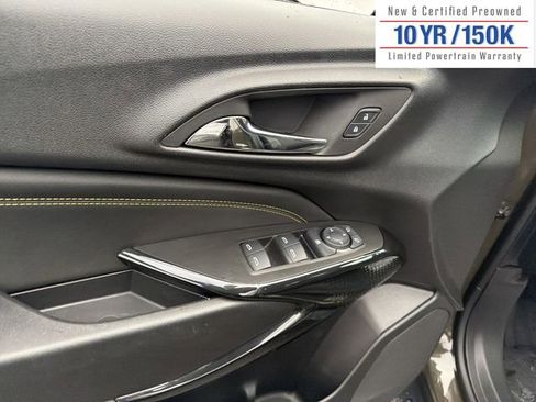 Used 2024 Chevrolet Trax LT w/ Driver Confidence Package image 15