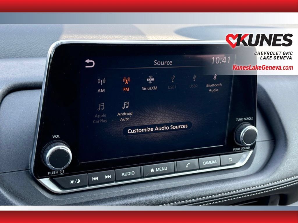 Used 2024 Nissan Rogue S FWD image 32