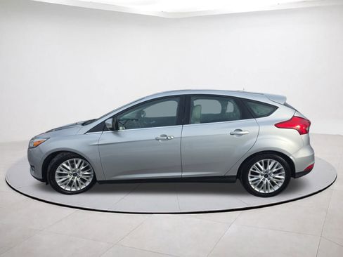 Certified 2018 Ford Focus Titanium image 4