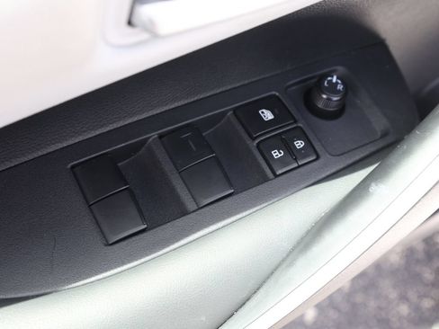 Used 2024 Toyota Corolla SE FWD image 11