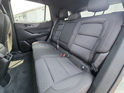 Used 2026 Chevrolet Equinox LT w/ Safety and Technology Package AWD/4WD image 22