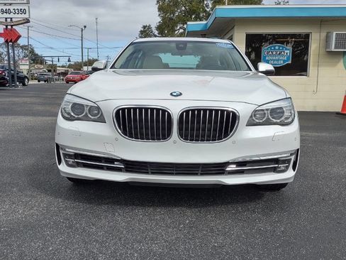 Used 2014 BMW 740Li image 2
