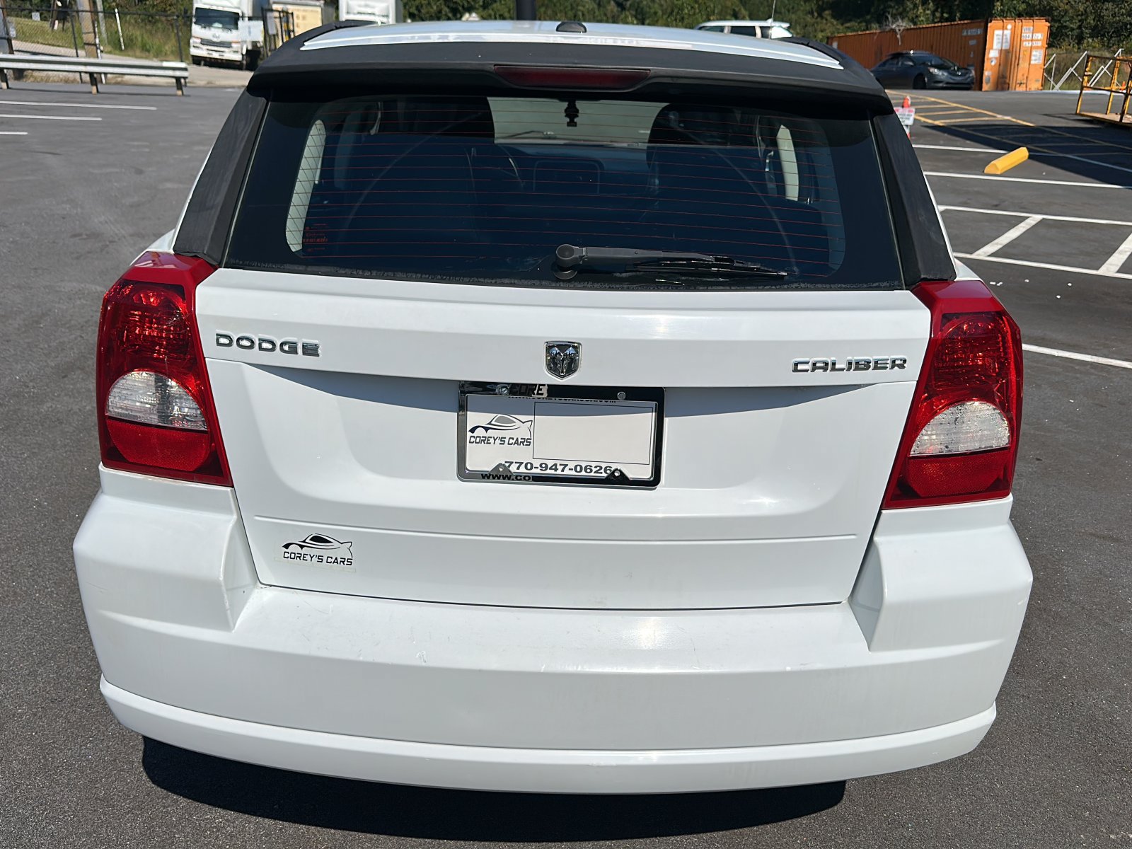 Used 2011 Dodge Caliber Uptown w/ Driver Convenience Group FWD image 4
