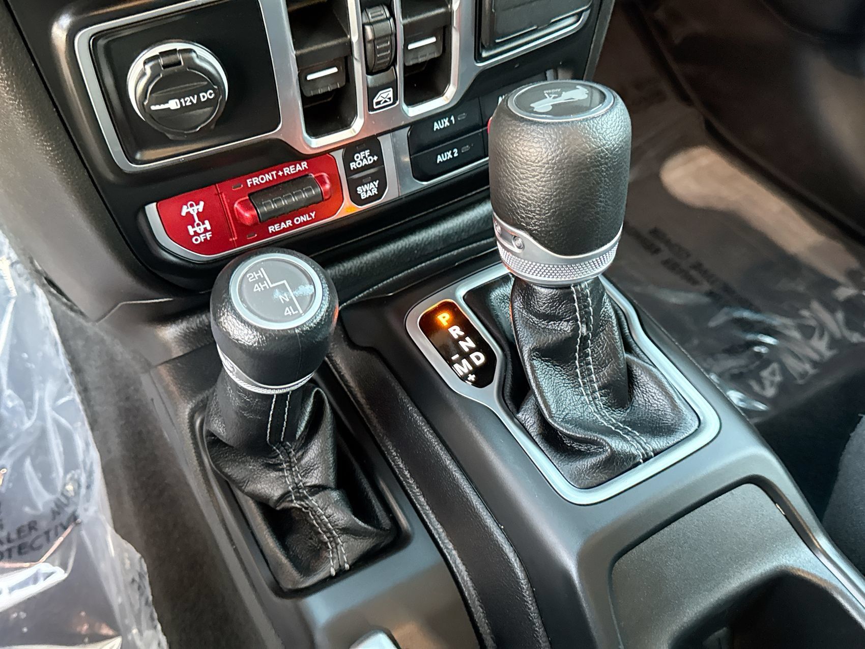 Used 2026 Jeep Wrangler Unlimited Rubicon AWD/4WD image 18