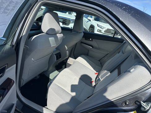 Used 2012 Toyota Camry XLE image 7