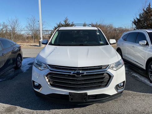 Used 2019 Chevrolet Traverse LT image 3