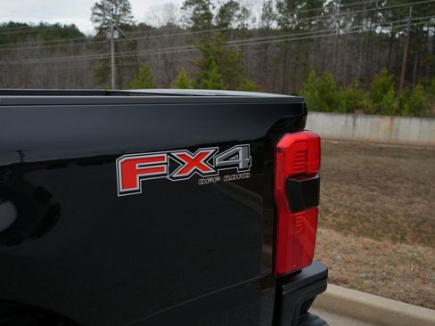 New 2026 Ford F250 Platinum AWD/4WD image 15