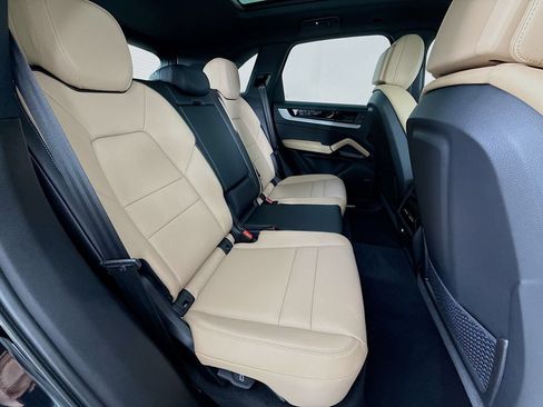 New 2026 Porsche Cayenne AWD/4WD image 28