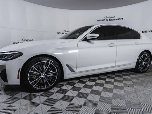 Used 2023 BMW 540i 540i w/ Premium Package image 9