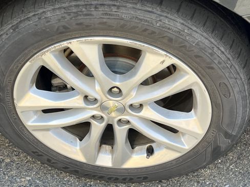 Used 2018 Chevrolet Malibu LT FWD image 22