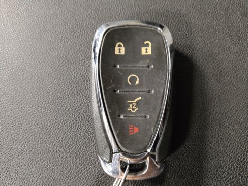 Used 2020 Chevrolet Equinox LT FWD image 32