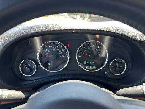 Used 2016 Jeep Wrangler Unlimited Sport AWD/4WD image 15