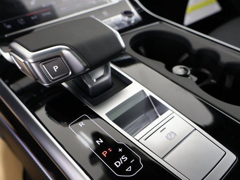 New 2026 Audi Q8 Premium Plus image 3