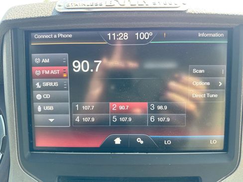 Used 2015 Ford F250 Lariat w/ Chrome Package RWD image 9