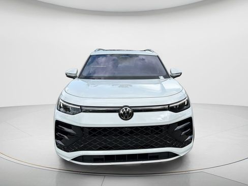 New 2026 Volkswagen Tiguan SEL R-Line AWD/4WD image 3