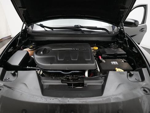 Used 2015 Jeep Cherokee Latitude w/ Comfort/Convenience Group image 3