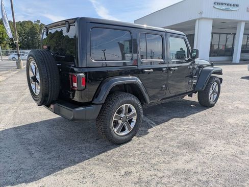 Used 2023 Jeep Wrangler Unlimited Sahara AWD/4WD image 3