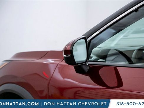 Used 2023 Nissan Rogue SV image 31