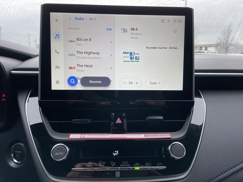 Certified 2025 Toyota Corolla SE w/ SE Premium Package image 20