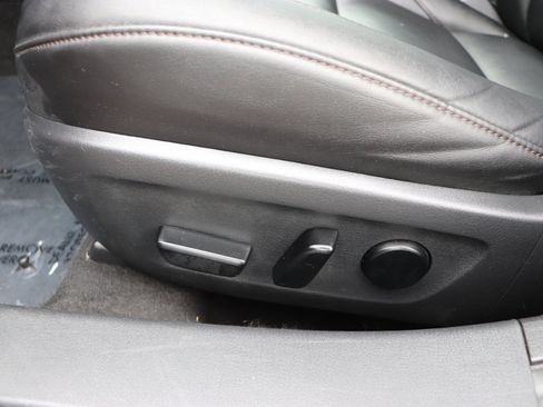 Used 2023 MAZDA MAZDA3 s image 46