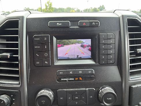 Used 2018 Ford F150 XLT w/ XTR Package AWD/4WD image 32