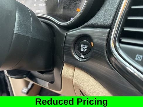 Used 2022 Jeep Grand Cherokee Laredo E w/ Security & Convenience Group AWD/4WD image 20