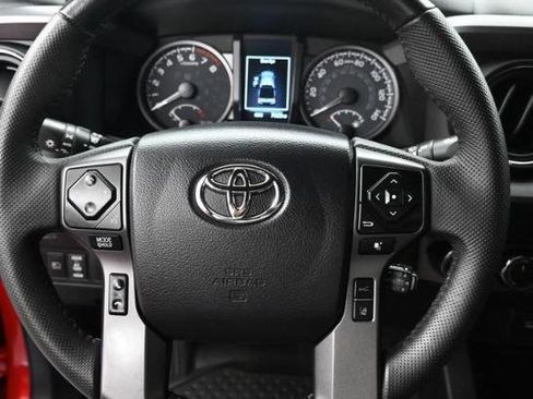 Used 2023 Toyota Tacoma TRD Sport AWD/4WD image 12
