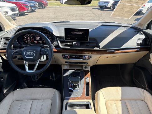 Used 2018 Audi Q5 2.0T Premium Plus w/ Premium Plus Package AWD/4WD image 12
