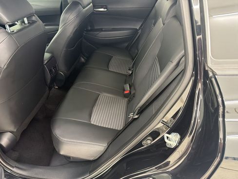 Used 2024 Toyota Corolla Cross AWD Hybrid w/ Convenience Package image 21