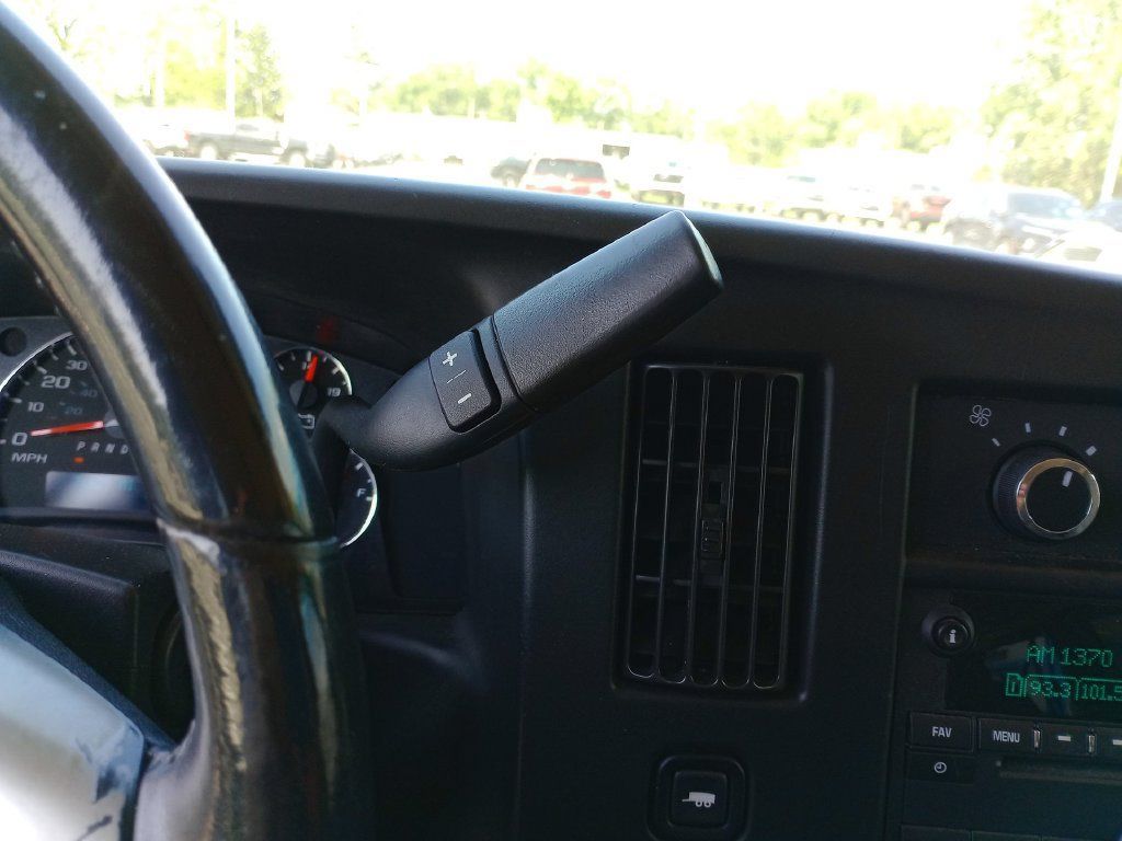 Used 2017 Chevrolet Express 2500 LS RWD image 16