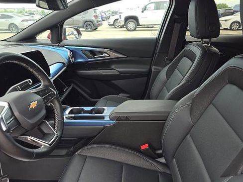 Used 2025 Chevrolet Equinox EV LT AWD/4WD image 5